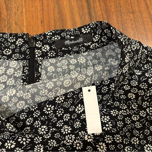 Madewell A-Line Mini Skirt Floral Black White Parisian Daisy NWT - Picture 4 of 4